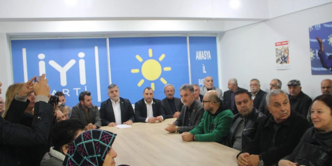 ÂLÂ Parti’den toplu istifa